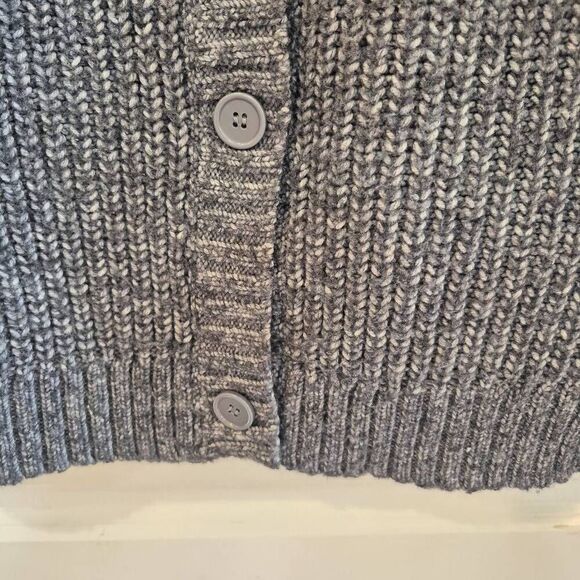 Olivia Sky Women's Heather Blue Poly/Acrylic/Nylon Knit Button Down V-Neck Cardi - Picture 7 of 10